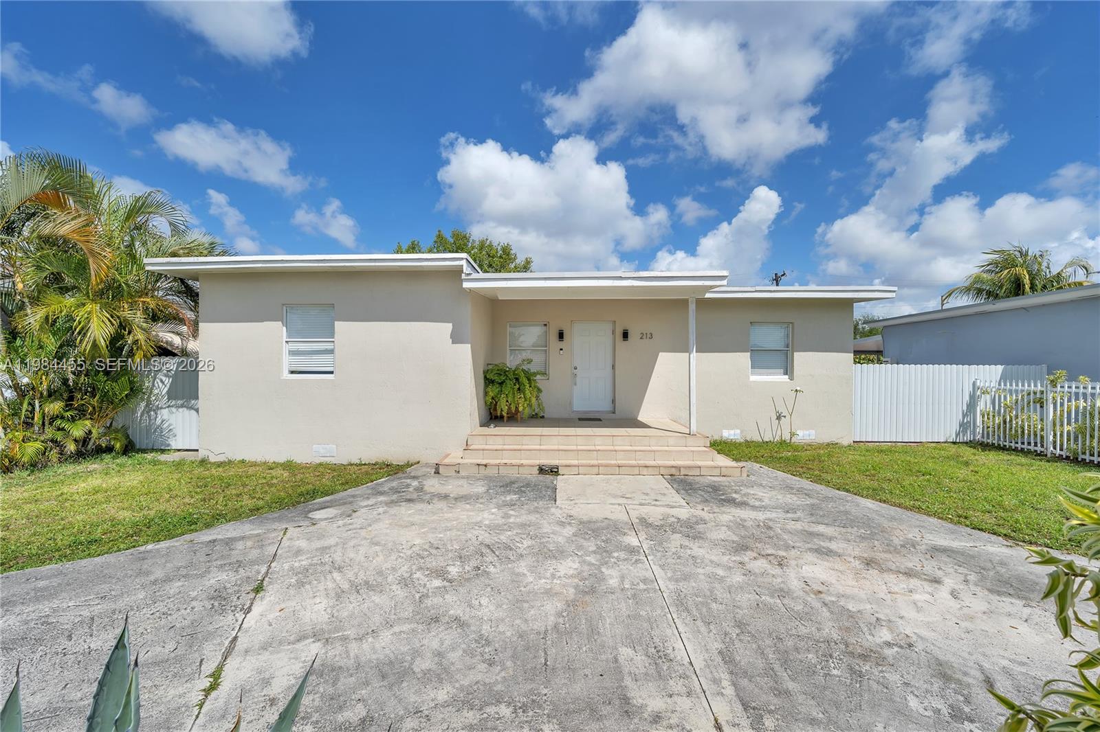 213 W 20th Street, Hialeah, FL 33010, Hialeah