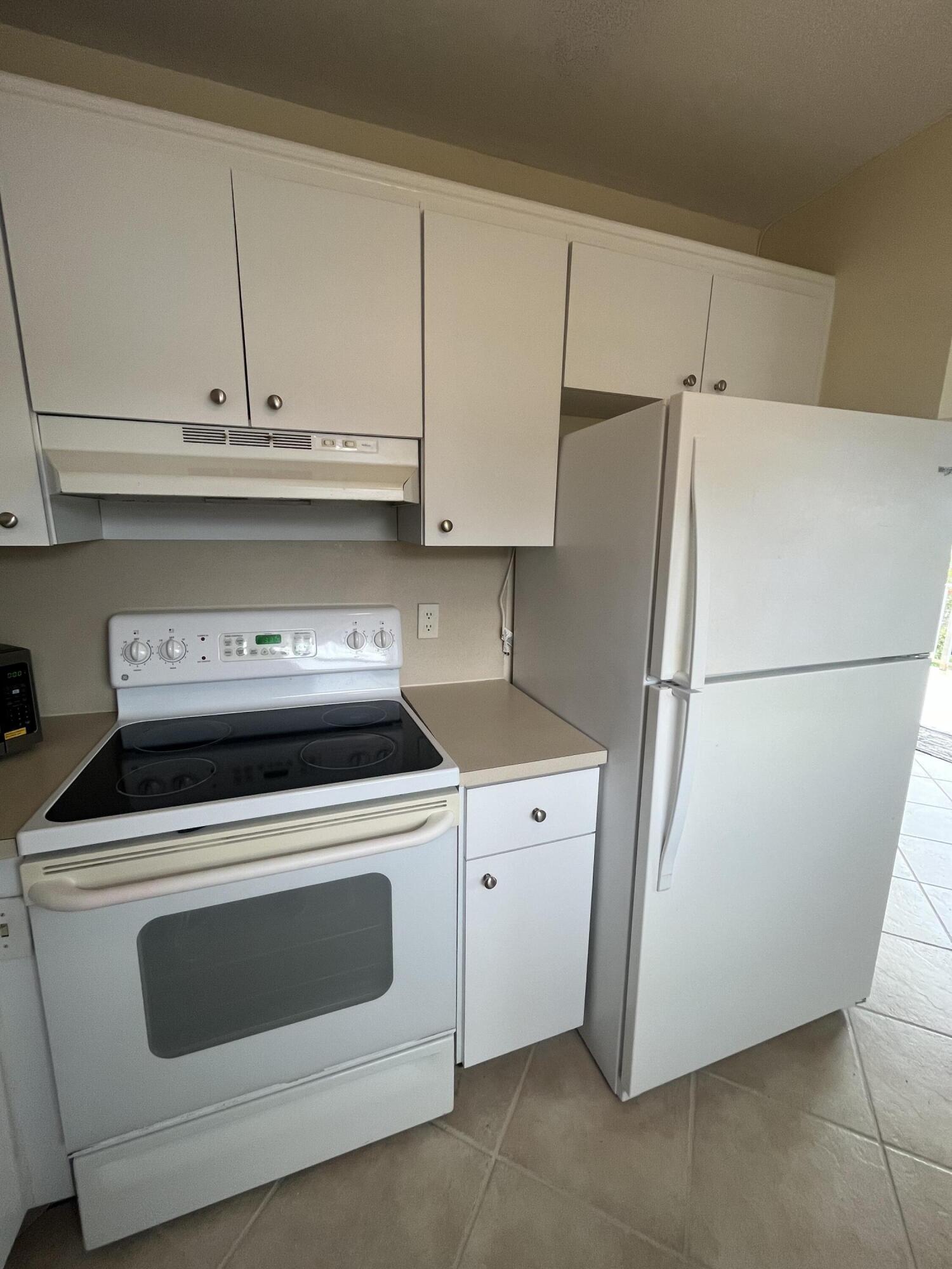 192 Monaco D, Delray Beach, FL 33446 photo 15