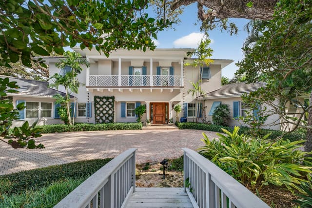 2010 Club Drive, Vero Beach, FL 32963