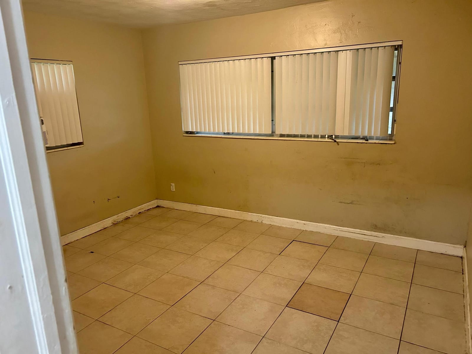 2201 N 57th Avenue, Hollywood, FL 33021 photo 12
