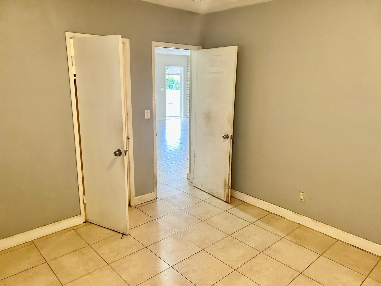 2201 N 57th Avenue, Hollywood, FL 33021 photo 9
