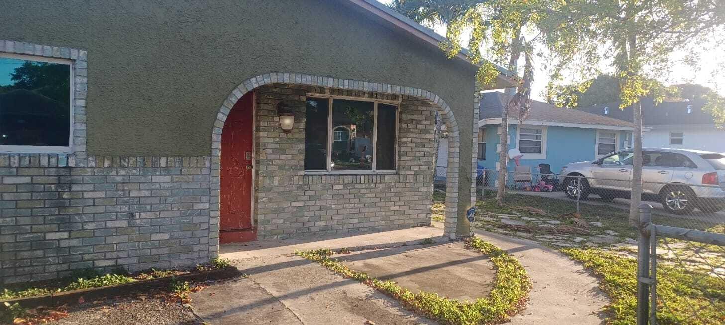 2828 NW 9th Place, Fort Lauderdale, FL 33311 photo 2