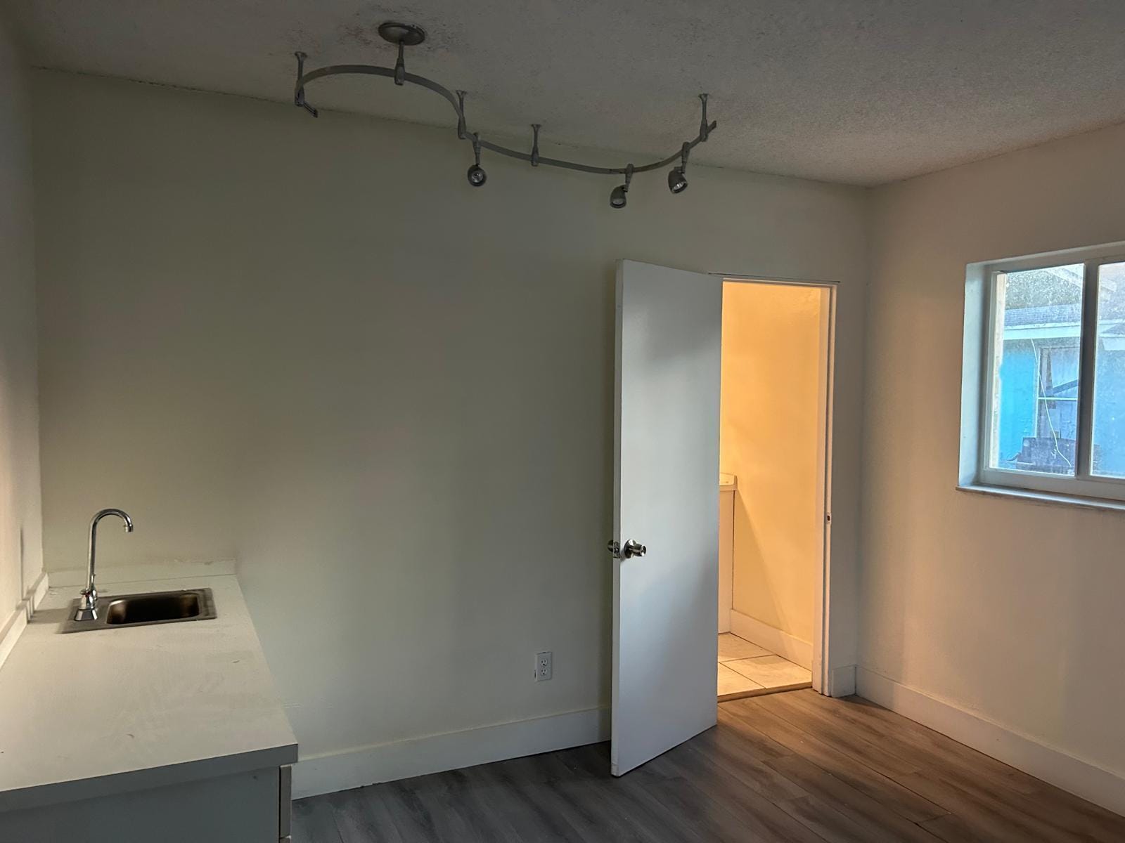 2828 NW 9th Place, Fort Lauderdale, FL 33311 photo 5