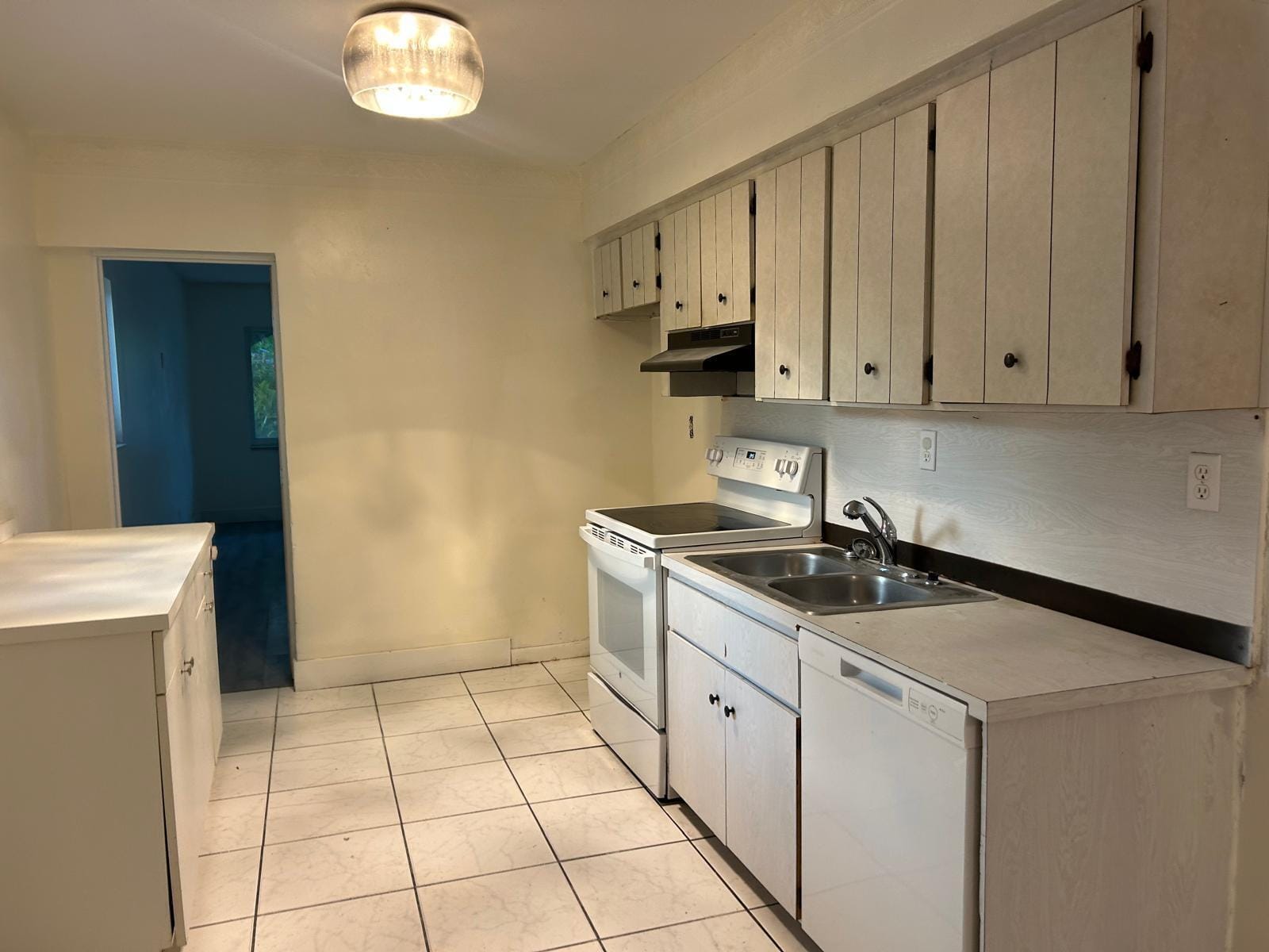 2828 NW 9th Place, Fort Lauderdale, FL 33311 photo 10
