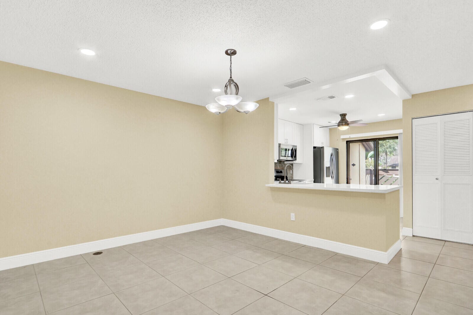 10 Bay Cedar Court, Royal Palm Beach, FL 33411 photo 14
