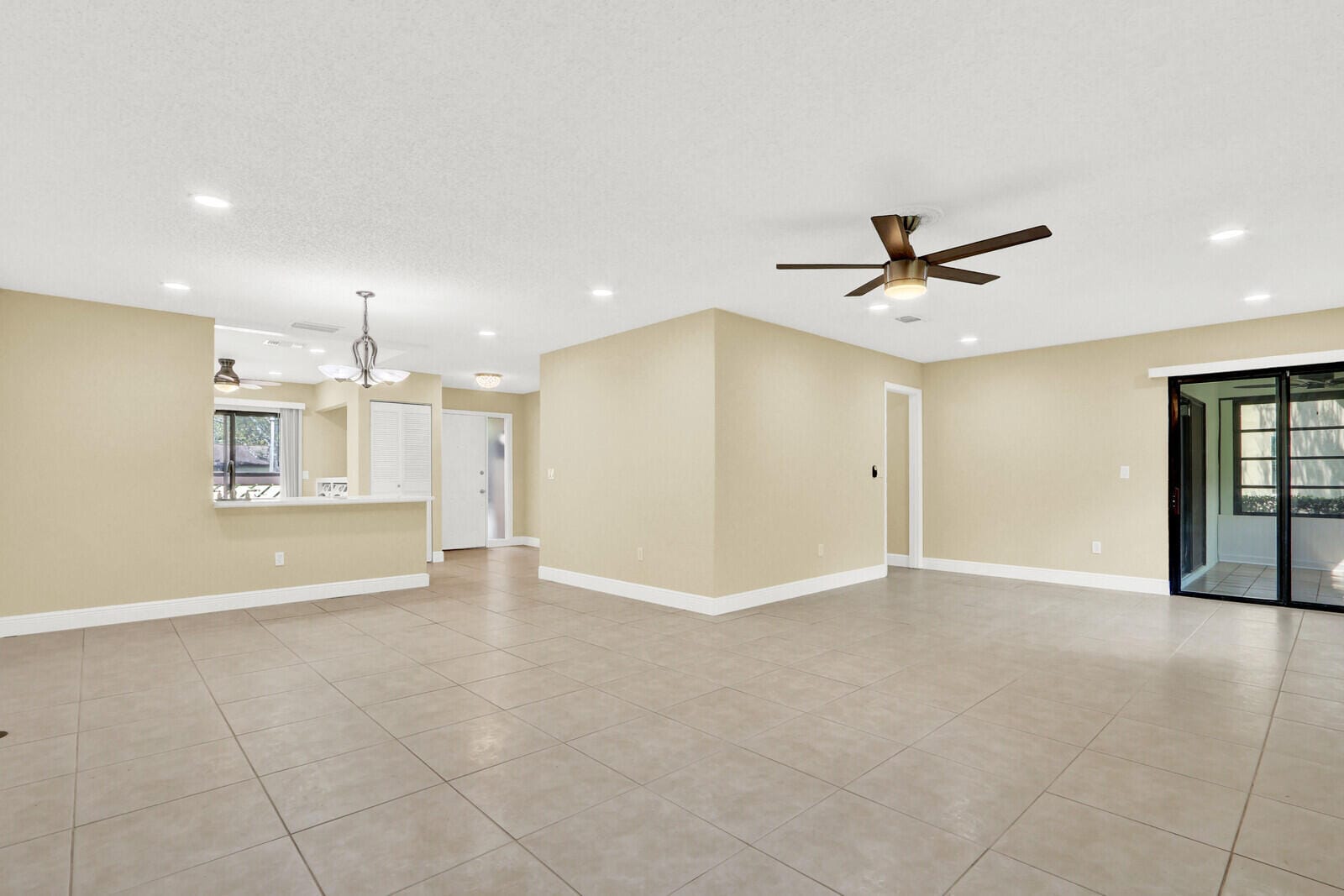 10 Bay Cedar Court, Royal Palm Beach, FL 33411 photo 15