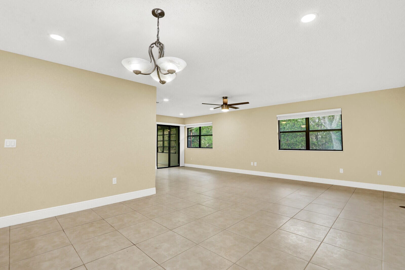 10 Bay Cedar Court, Royal Palm Beach, FL 33411 photo 16