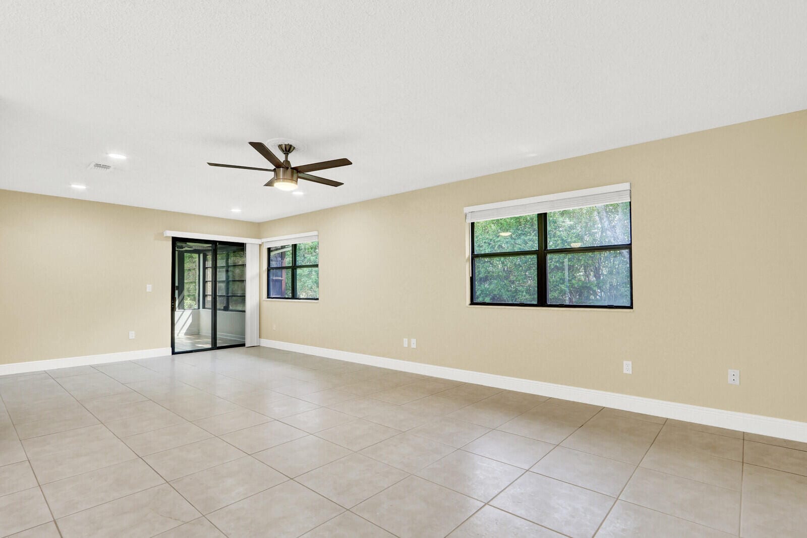 10 Bay Cedar Court, Royal Palm Beach, FL 33411 photo 18