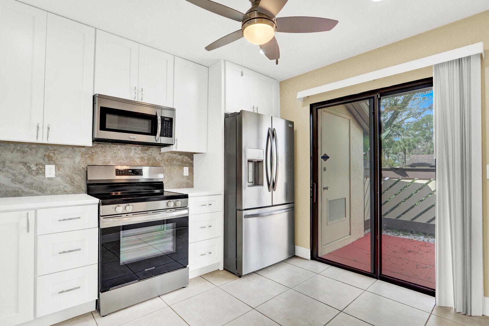 10 Bay Cedar Court, Royal Palm Beach, FL 33411 photo 7