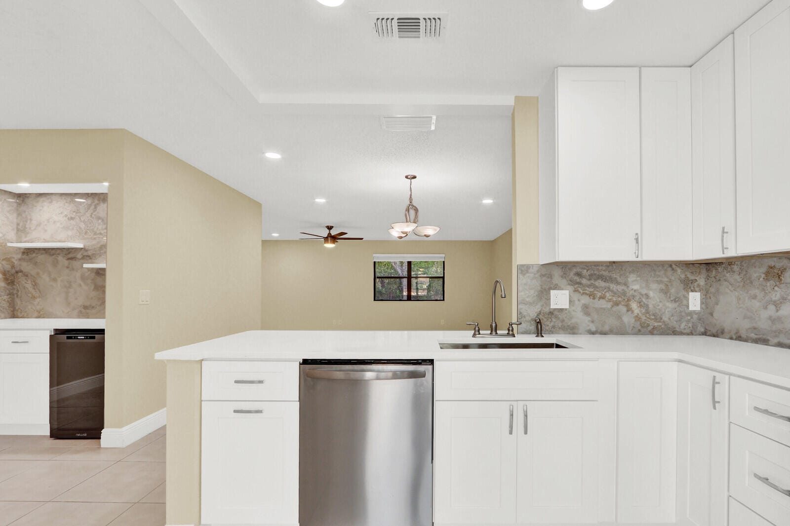 10 Bay Cedar Court, Royal Palm Beach, FL 33411 photo 8