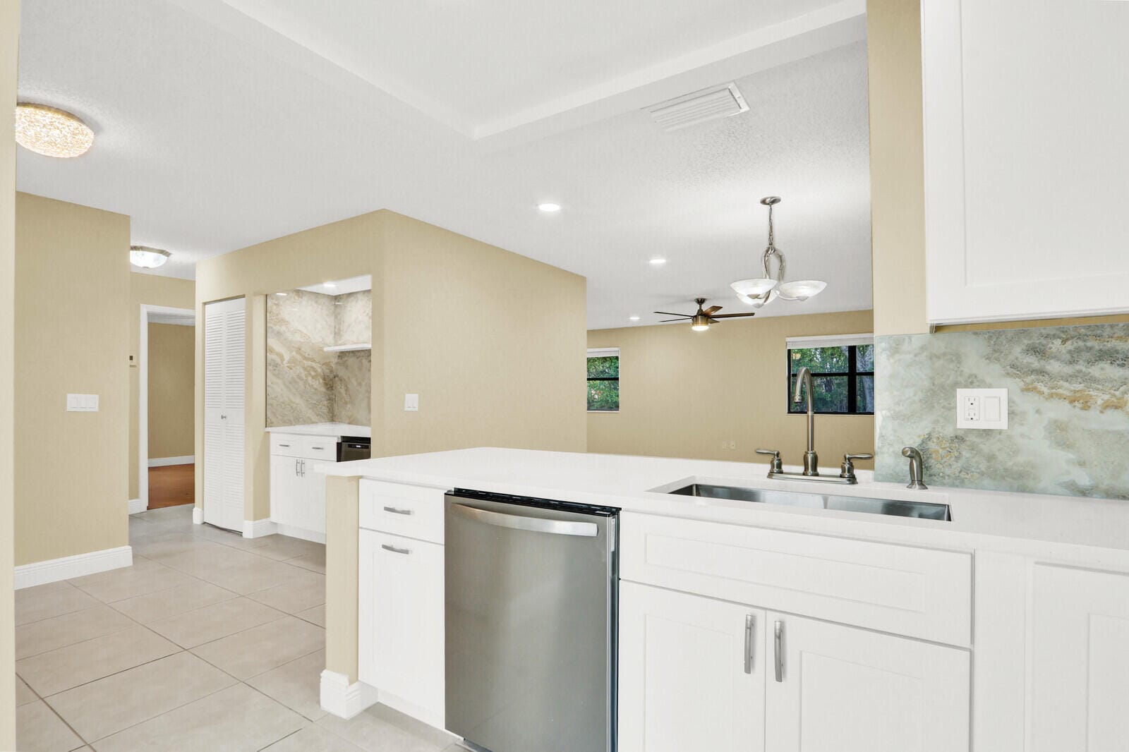 10 Bay Cedar Court, Royal Palm Beach, FL 33411 photo 9