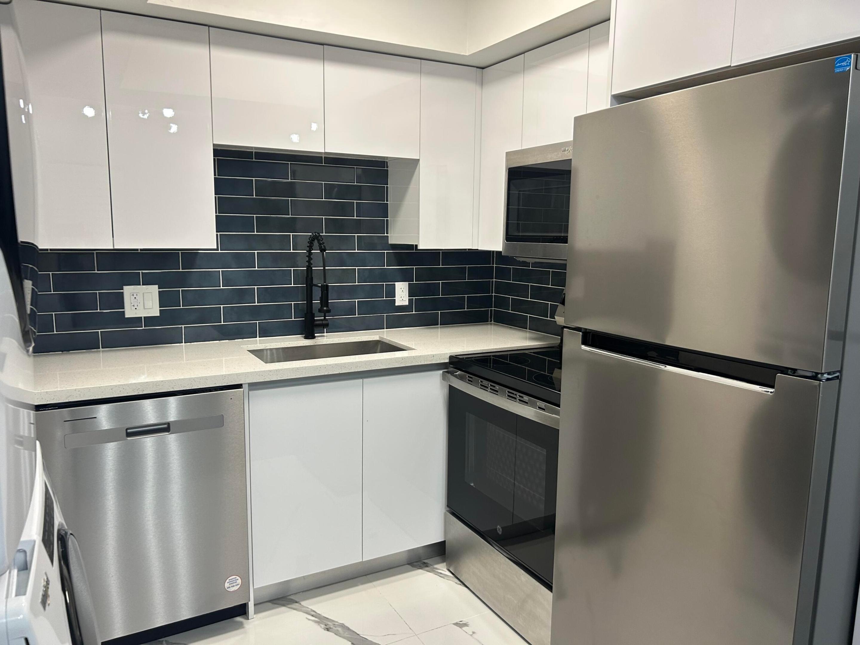 3250 NW 84th Avenue, Sunrise, FL 33351, Sunrise