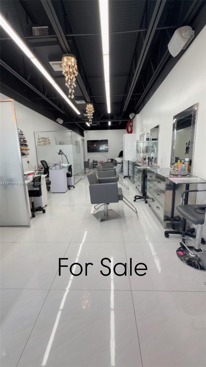 W 68th Street, Hialeah, FL 33016