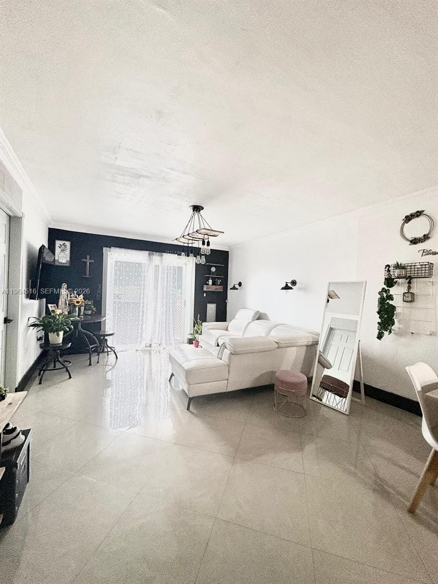 6175 W 20th Avenue 309, Hialeah, FL 33012