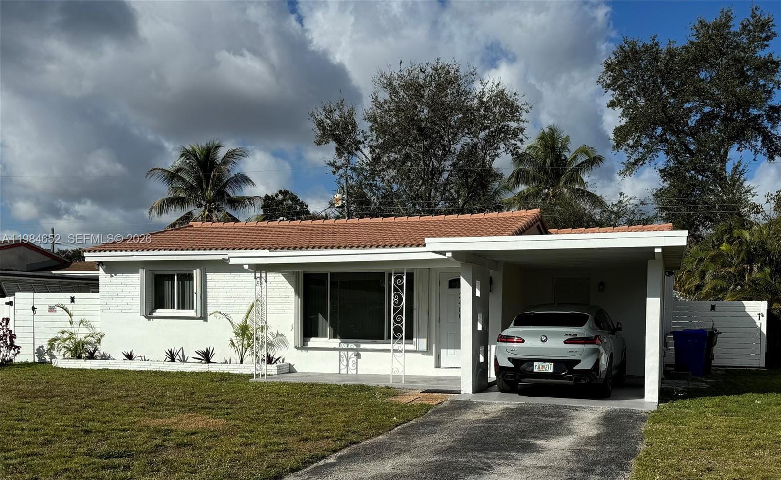 2400 N 57th Way, Hollywood, FL 33021 photo 5