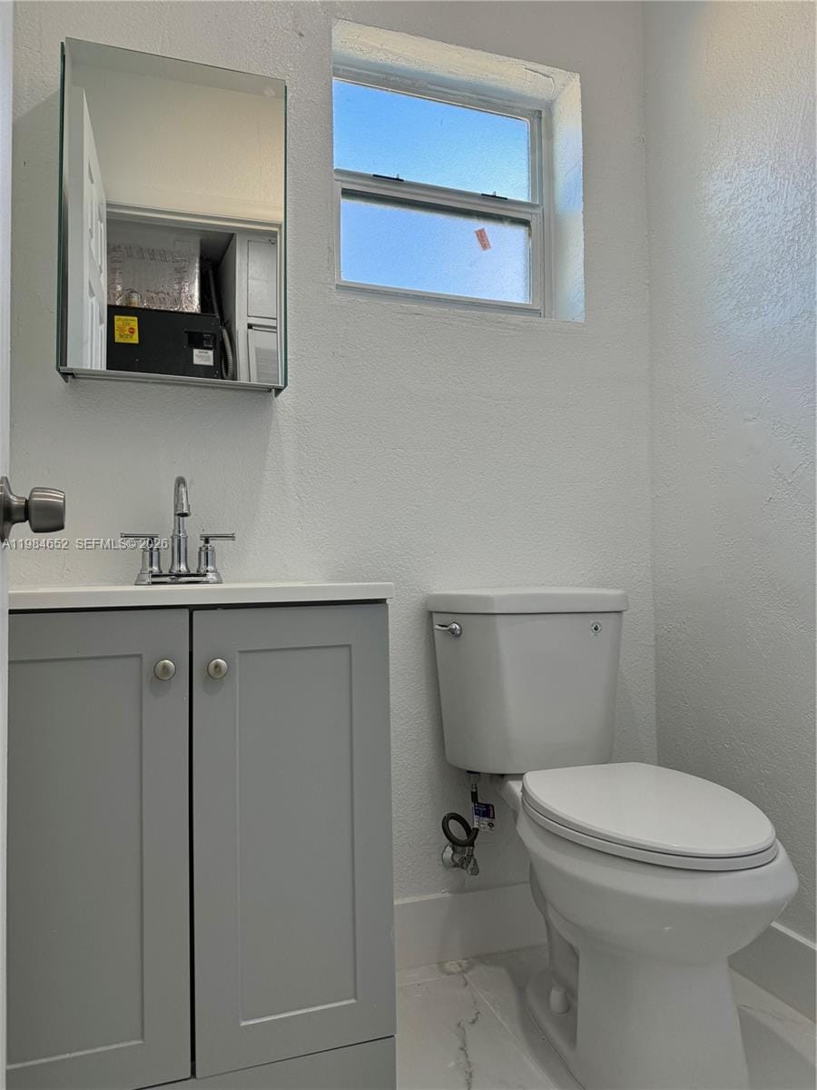 2400 N 57th Way, Hollywood, FL 33021 photo 8