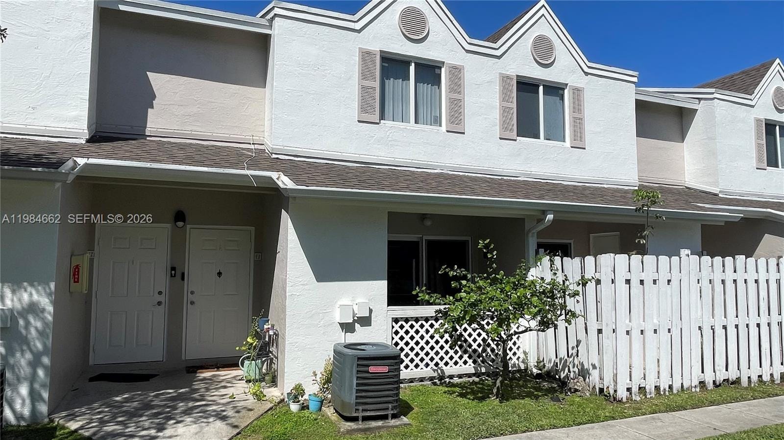 17505 NW 67th Place I11, Hialeah, FL 33015 photo 2