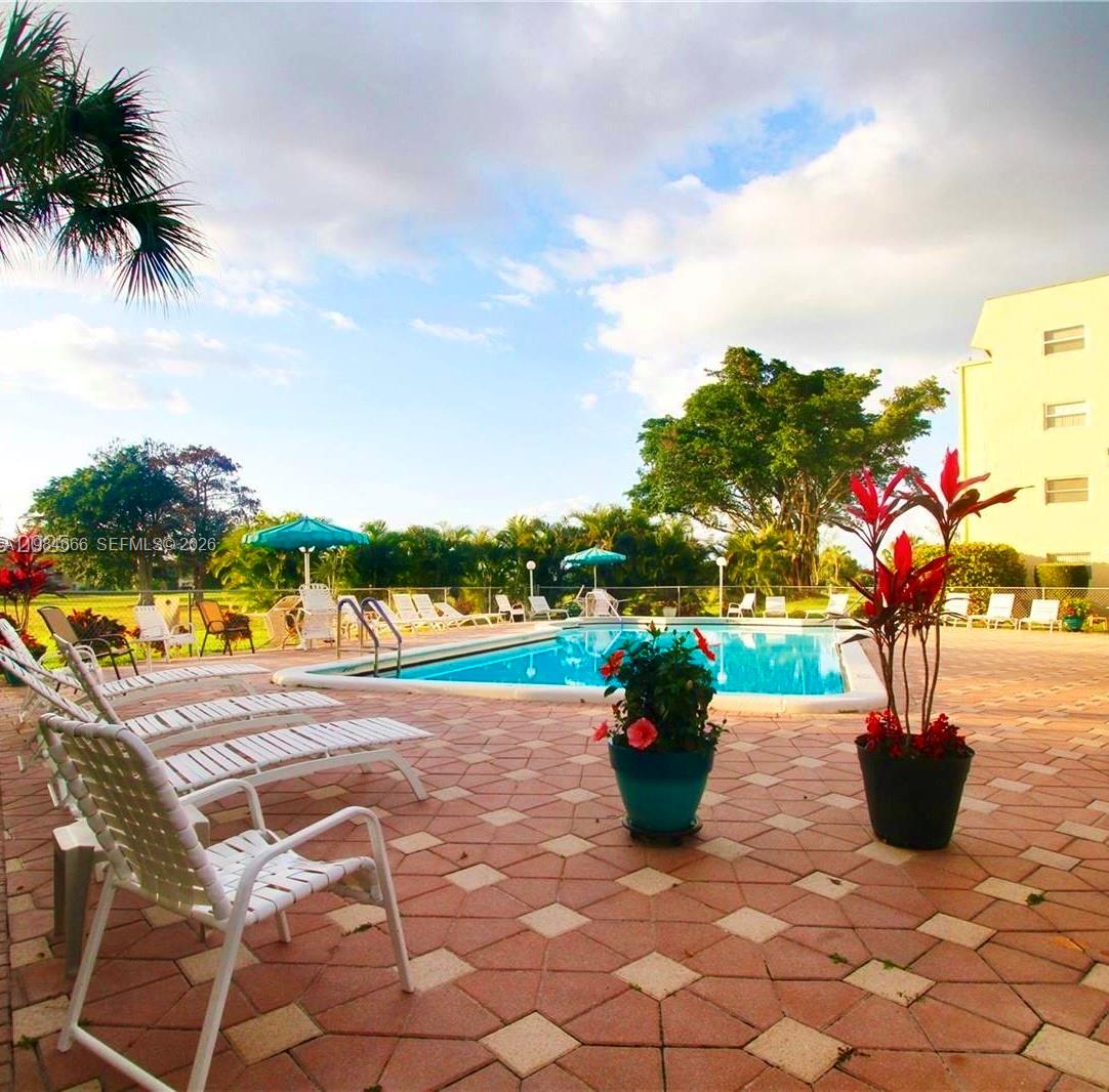 1035 Country Club Drive 104, Margate, FL 33063, Margate