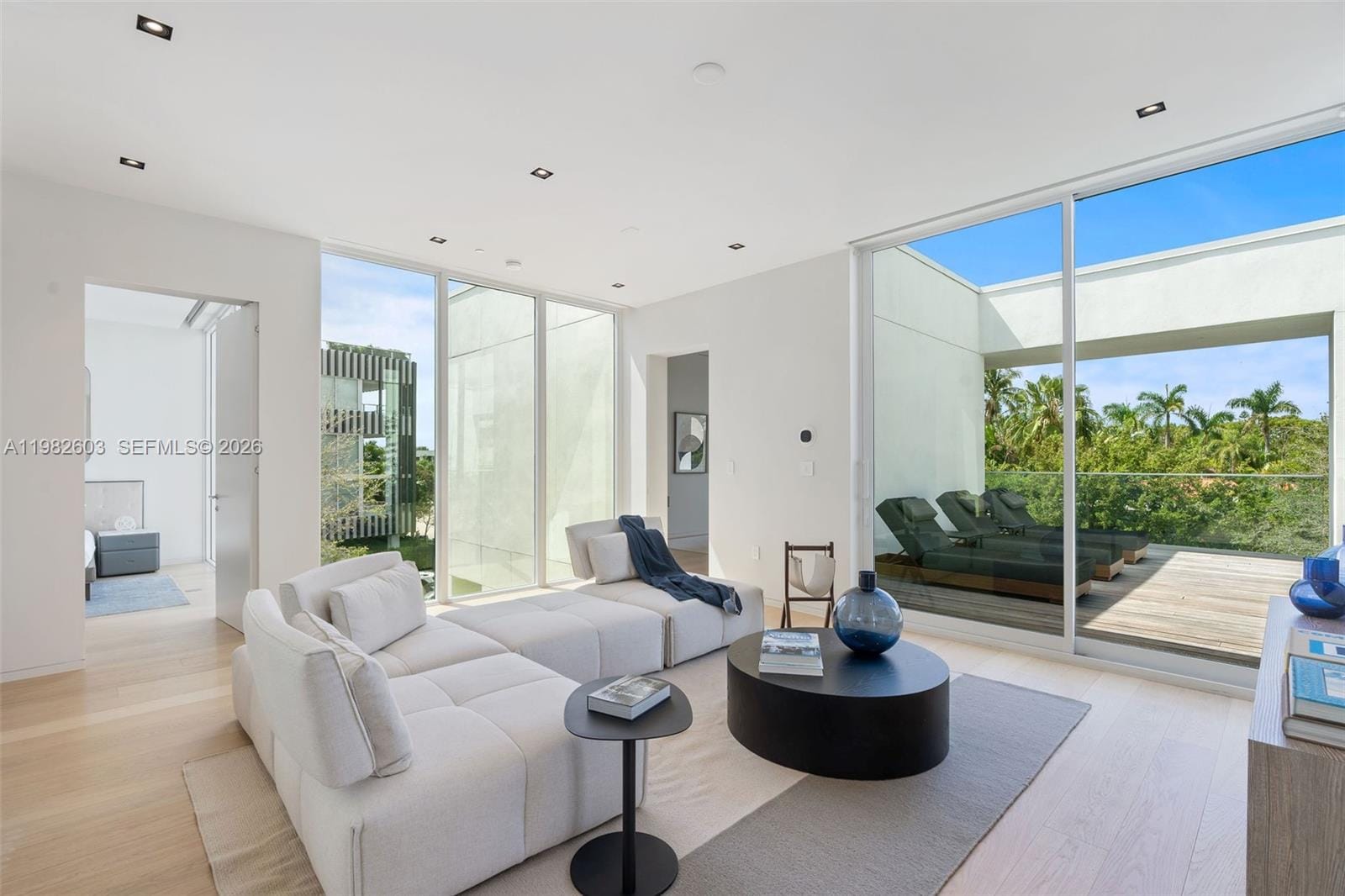 1011 W 48th Street 8, Miami Beach, FL 33140 photo 22