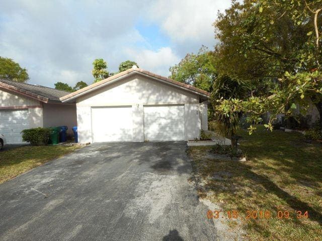 1722 NW 93rd Terrace, sold in Coral Springs University Drive, Coral Springs, FL