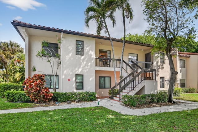 21501 Juego Circle 29 F, Vistas Of Boca Lago, Boca Raton, FL