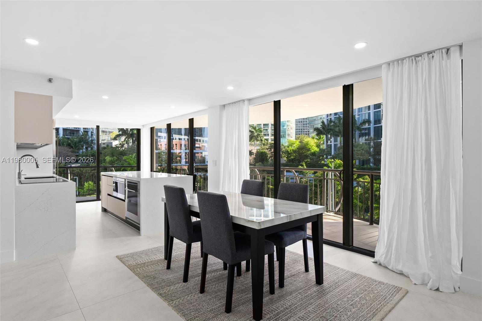 2843 S Bayshore Drive 5F, Miami, FL 33133, Miami