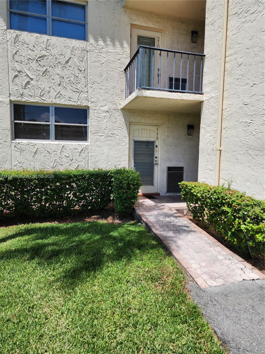 681 S Hollybrook Drive 110, Pembroke Pines, FL 33025, Pembroke Pines