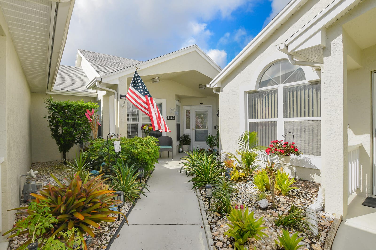 1187 NW Lombardy Drive, Port St. Lucie, FL 34986 photo 3