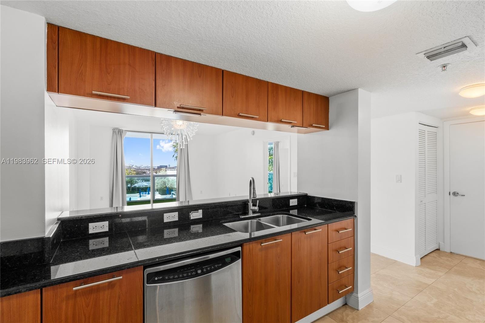 1800 N Bayshore Drive 1208, Miami, FL 33132 photo 14