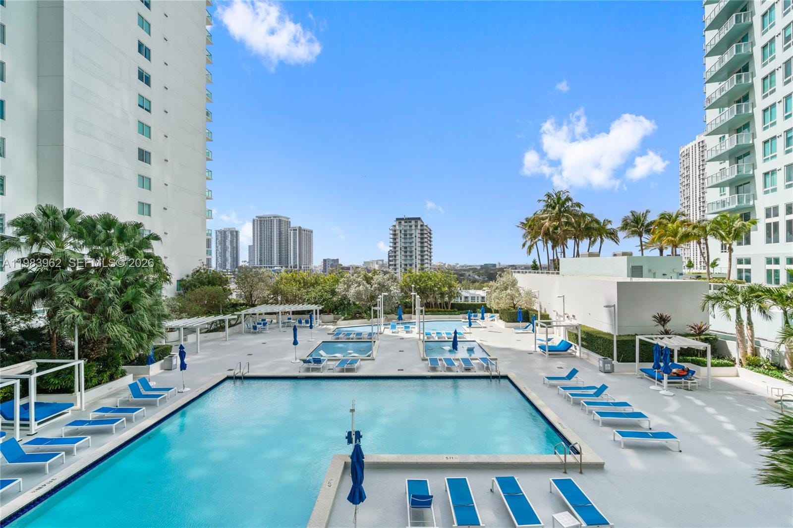 1800 N Bayshore Drive 1208 — photo 4