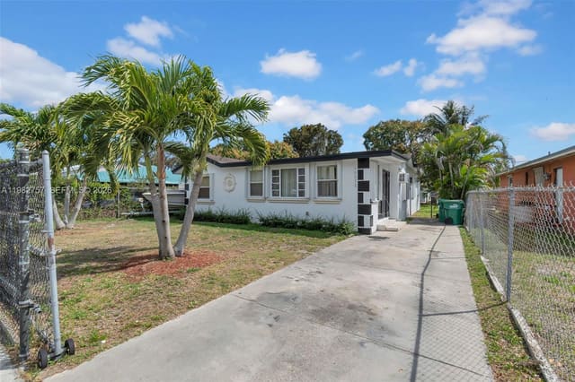 10230 SW 172nd Street, sold in Dixie Heights Garden, Miami, FL