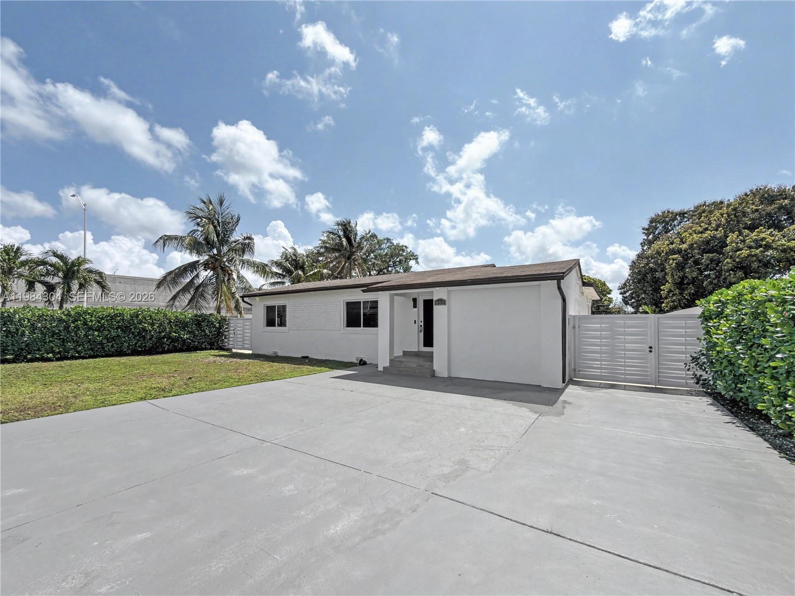660 S Biscayne River Drive, Miami, FL 33169, Miami