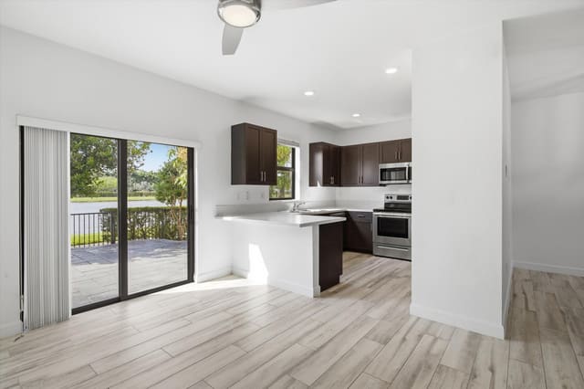 5884 Mustang Manor, Davie, FL 33314