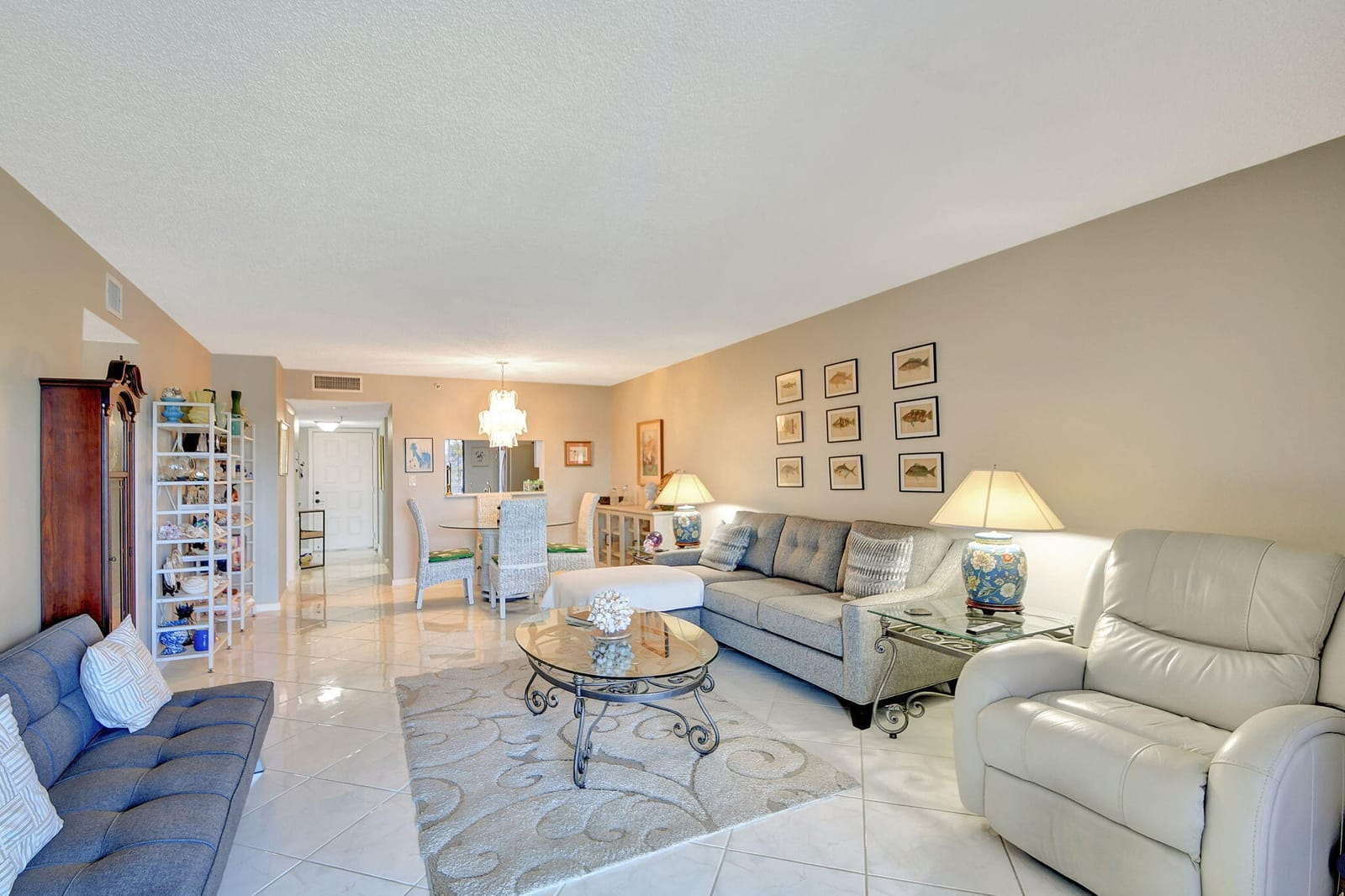 6866 Huntington Lane 508 — photo 8
