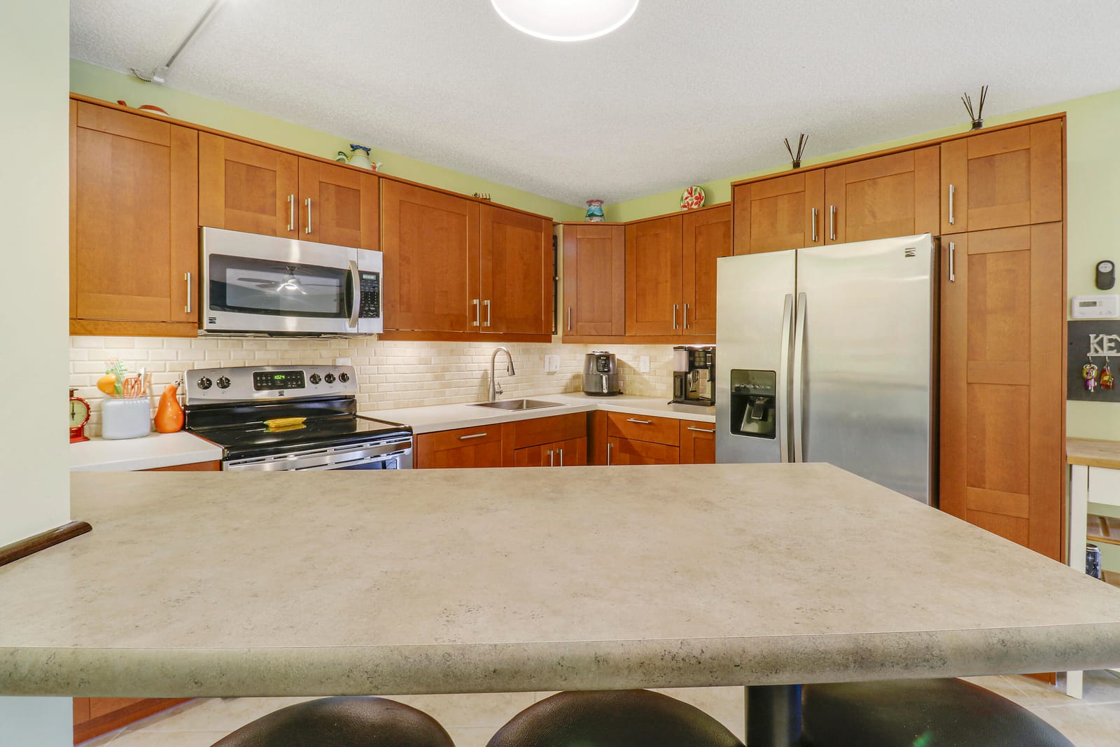 1999 NE Collins Circle 3-100 — photo 12