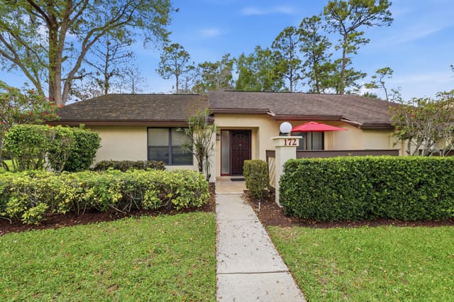 172 Sarita Court, sold in Strathmore Gate I Unit Two, Royal Palm Beach, FL