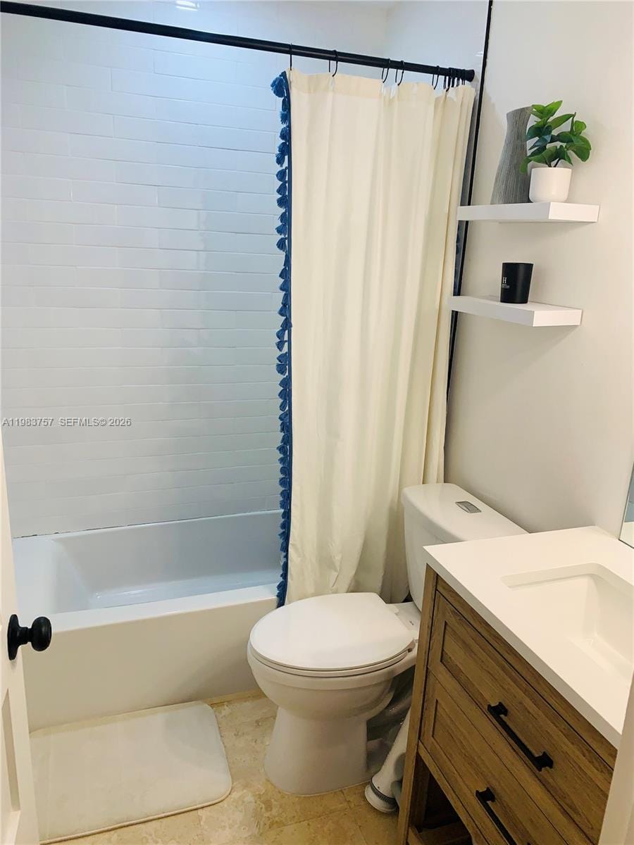 6815 Edgewater Drive 105, Coral Gables, FL 33133 photo 11