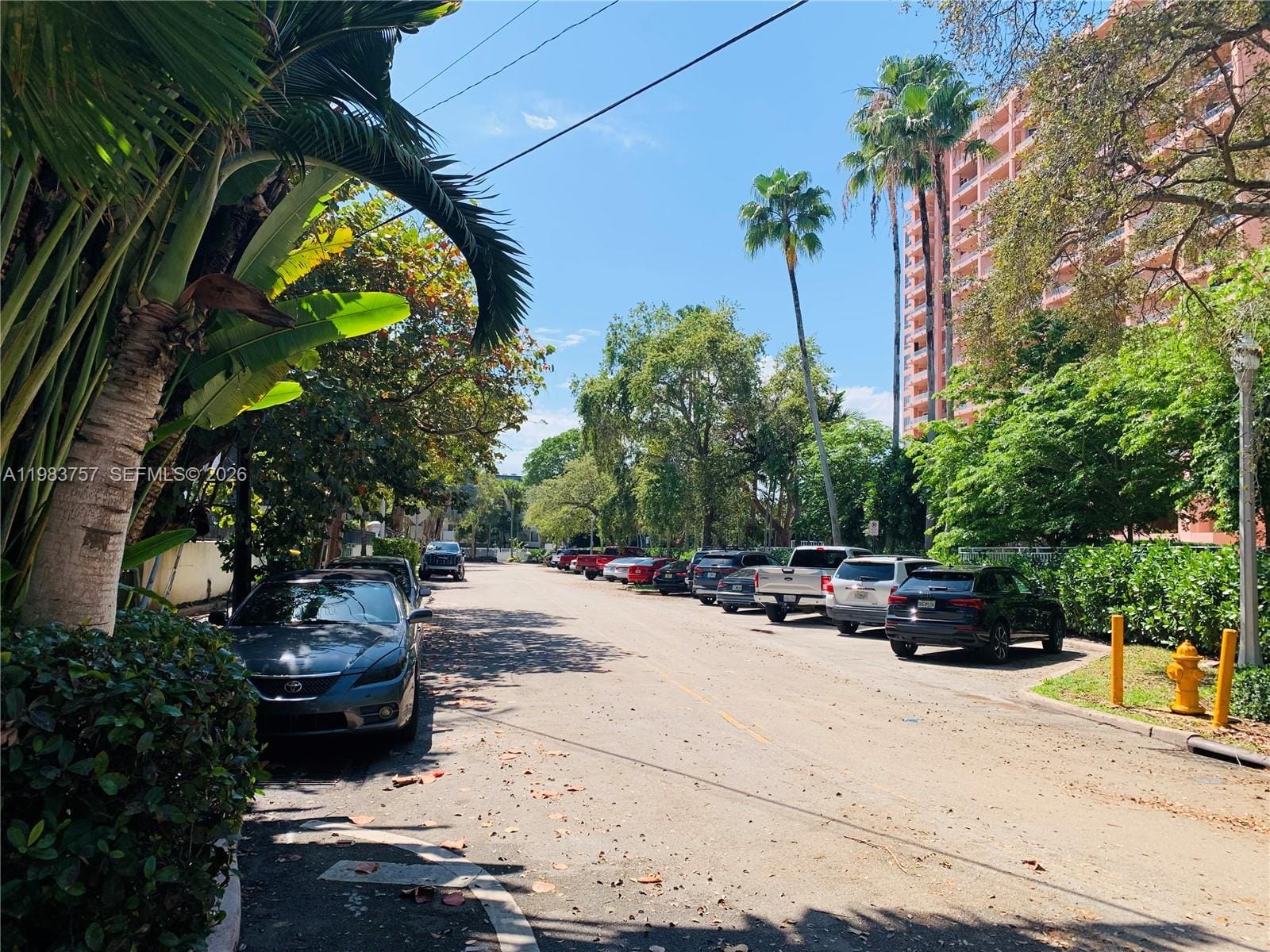 6815 Edgewater Drive 105, Coral Gables, FL 33133 photo 24