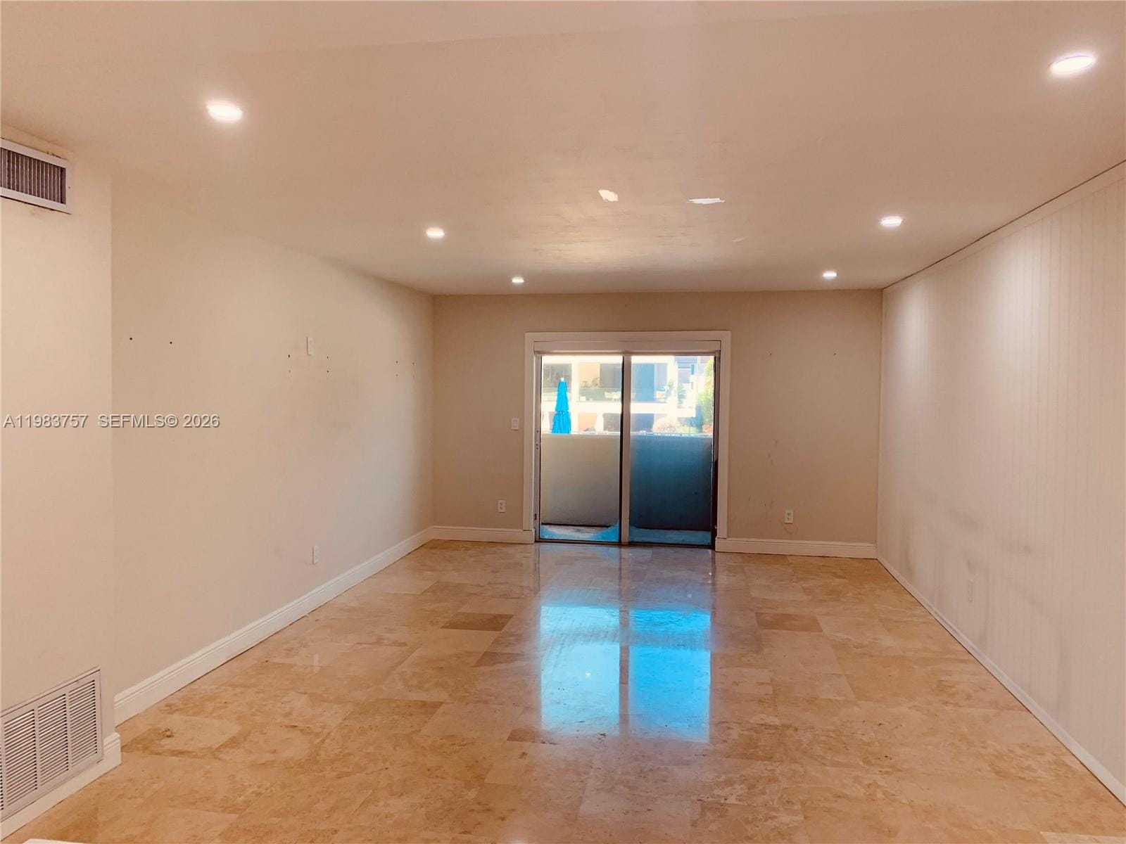 6815 Edgewater Drive 105, Coral Gables, FL 33133 photo 5