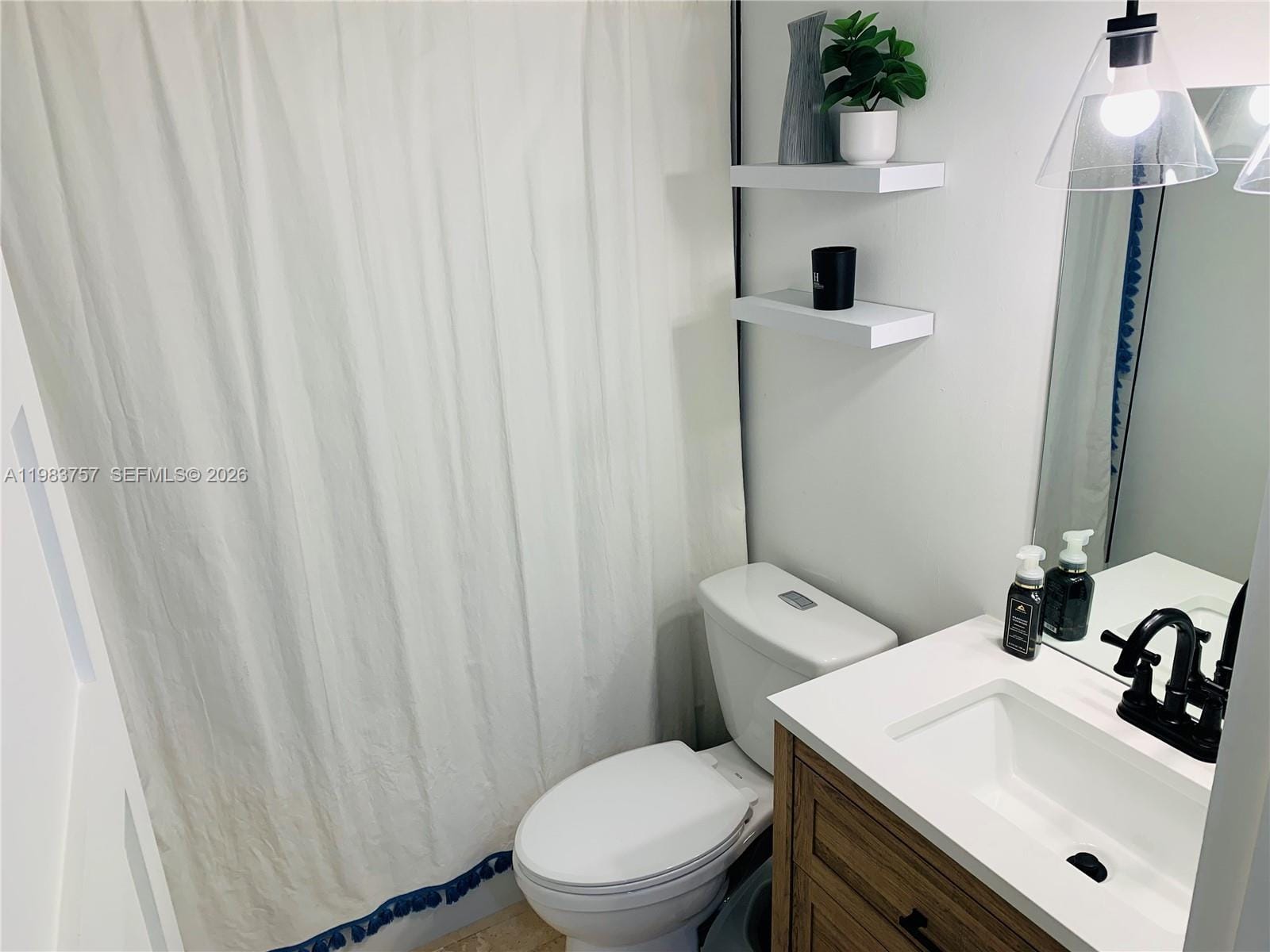 6815 Edgewater Drive 105, Coral Gables, FL 33133 photo 10