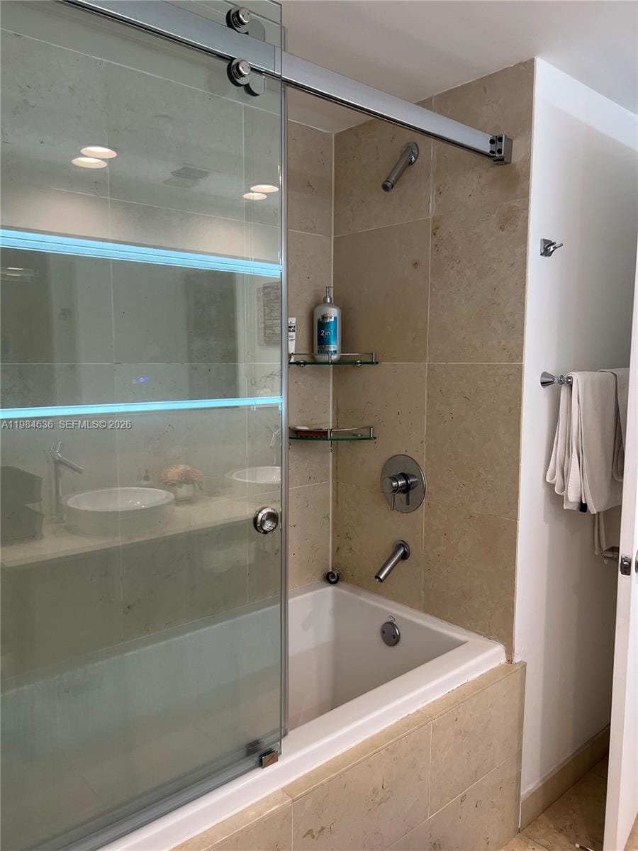 485 Brickell Avenue 4109, Miami, FL 33131 photo 13