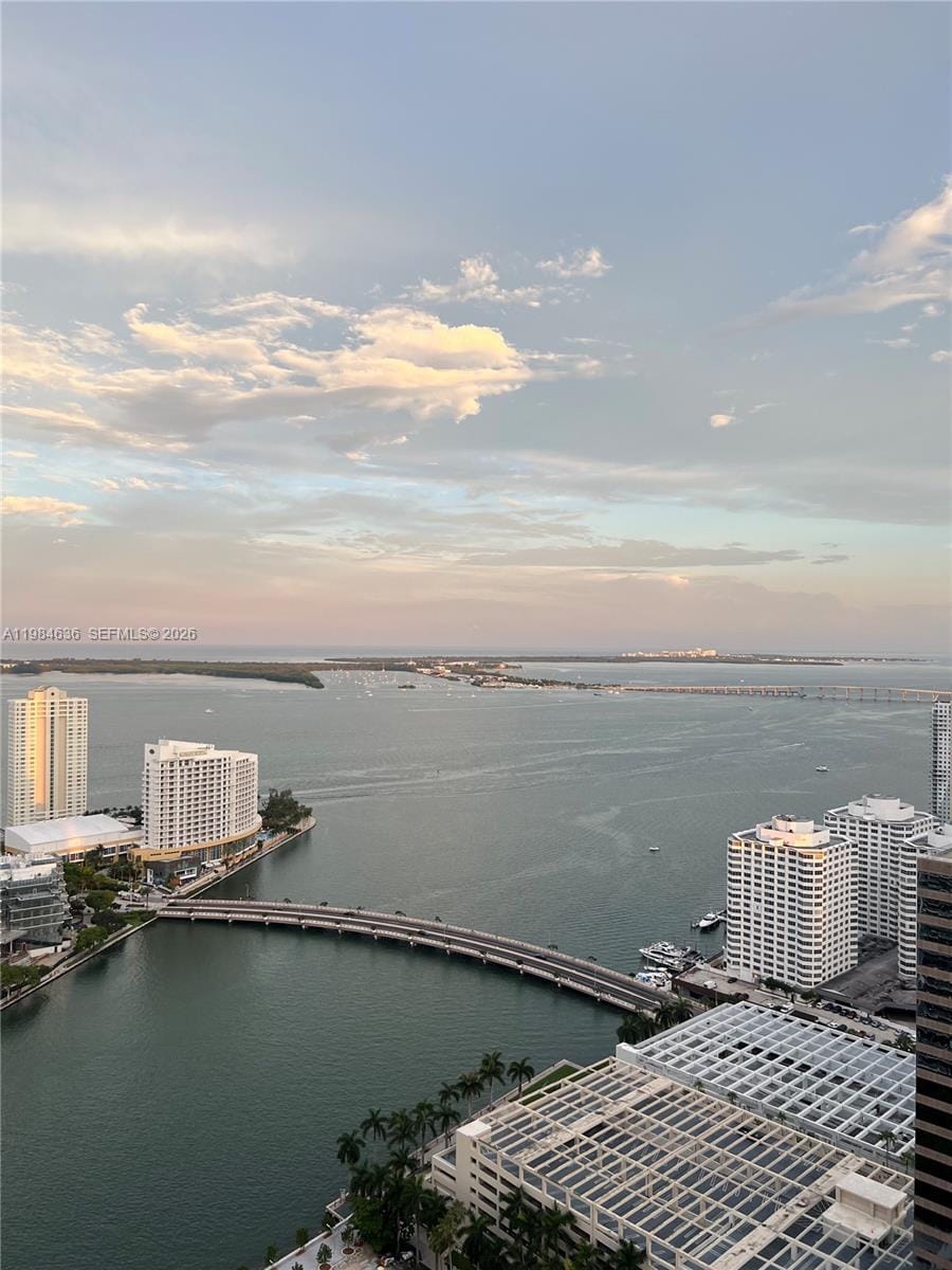 1 bedroom home for sale at 485 Brickell, Miami, FL 33131 — $699,000