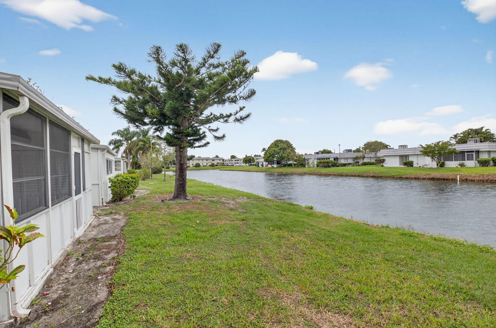 158 Valencia G, Delray Beach, FL 33446 photo 24