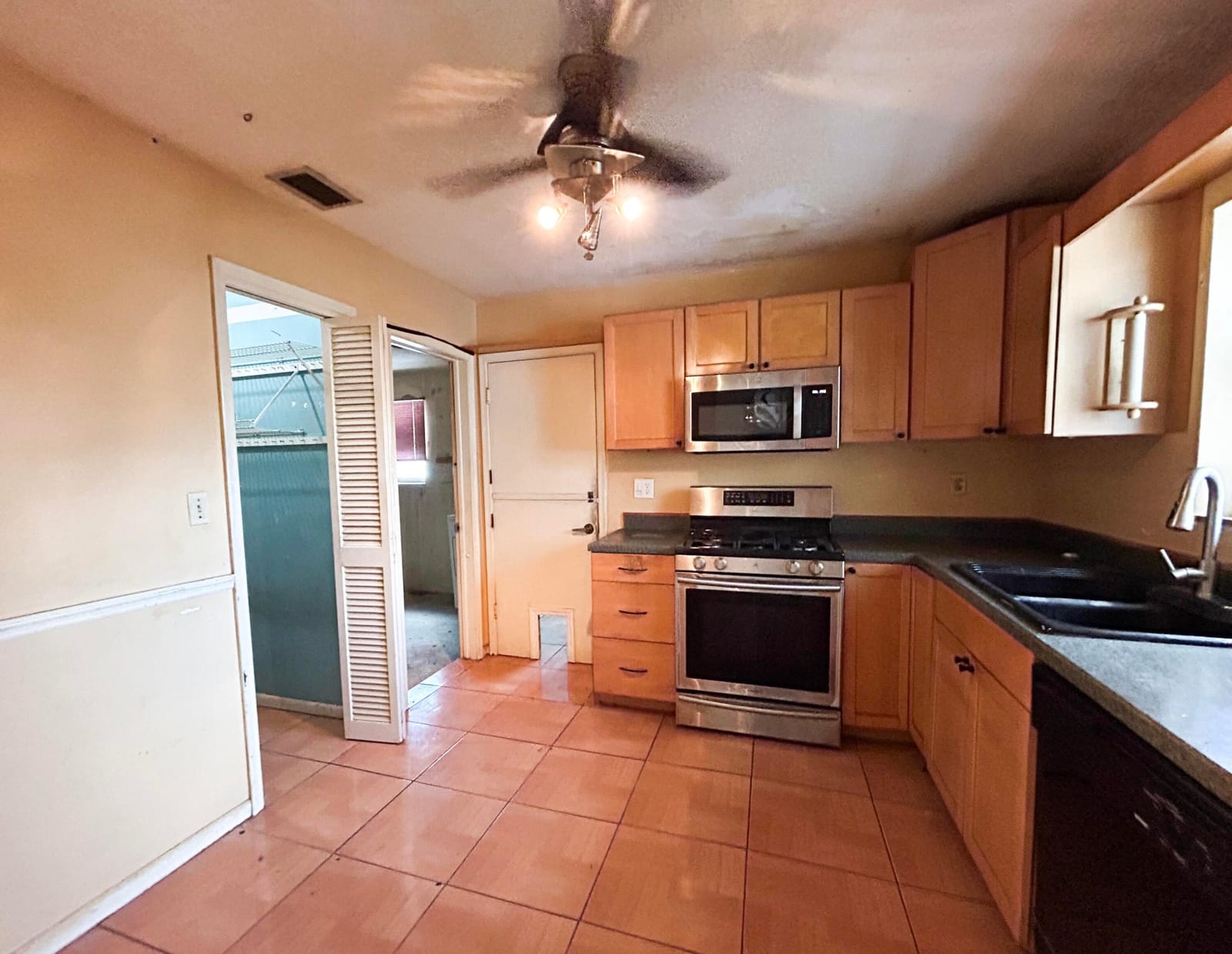 6117 SW 20th Court, Miramar, FL 33023 photo 12
