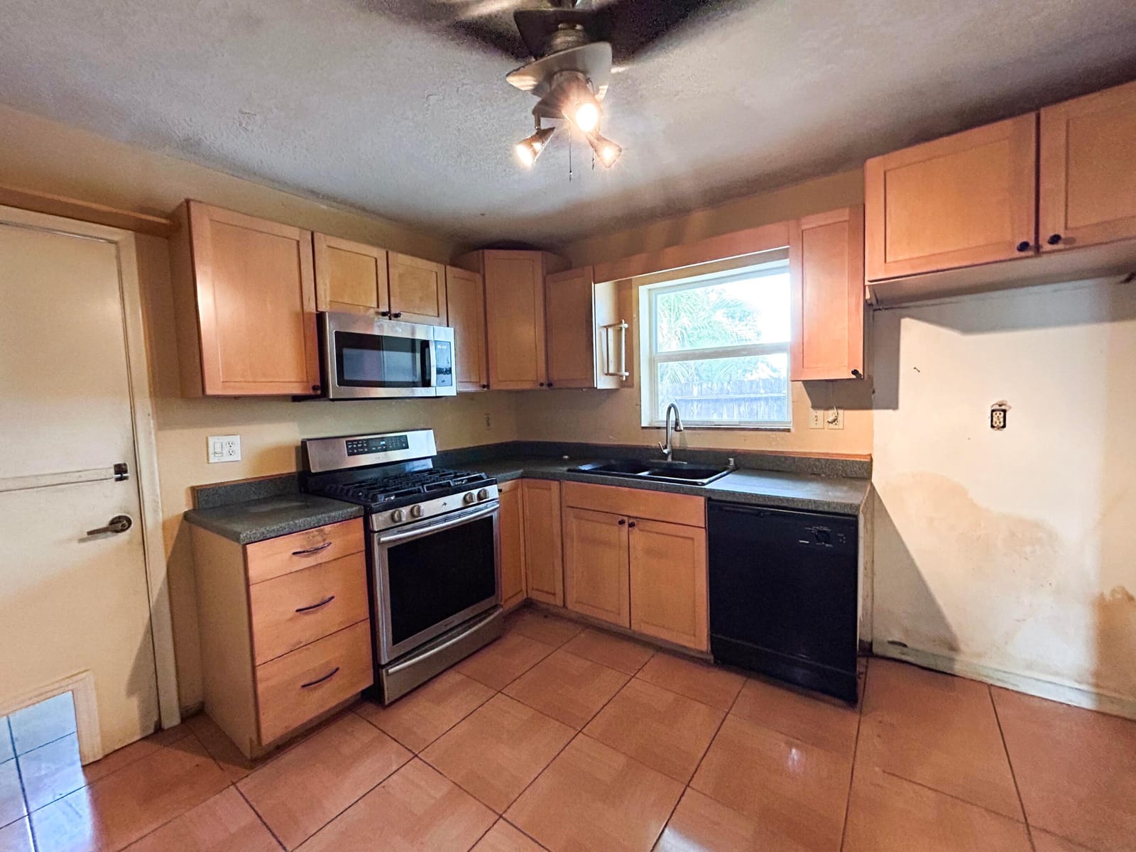 6117 SW 20th Court, Miramar, FL 33023 photo 13