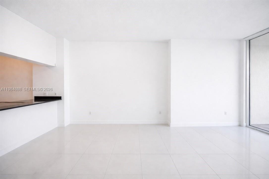1750 N Bayshore Drive 3811 — photo 6
