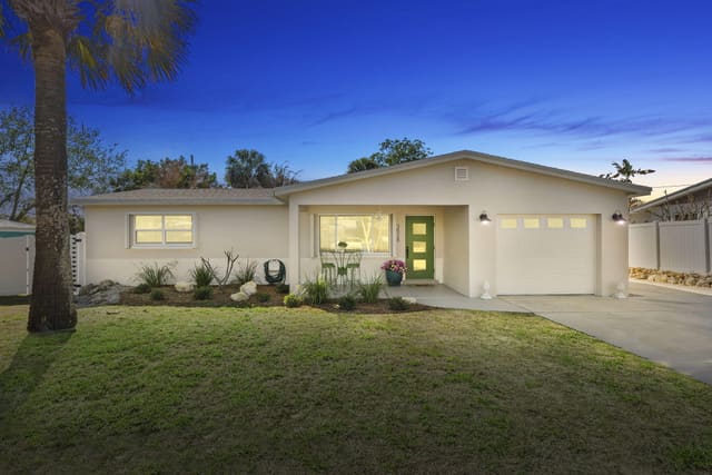3528 NE Jeannette Drive, sold in Skyline Heights, Jensen Beach, FL