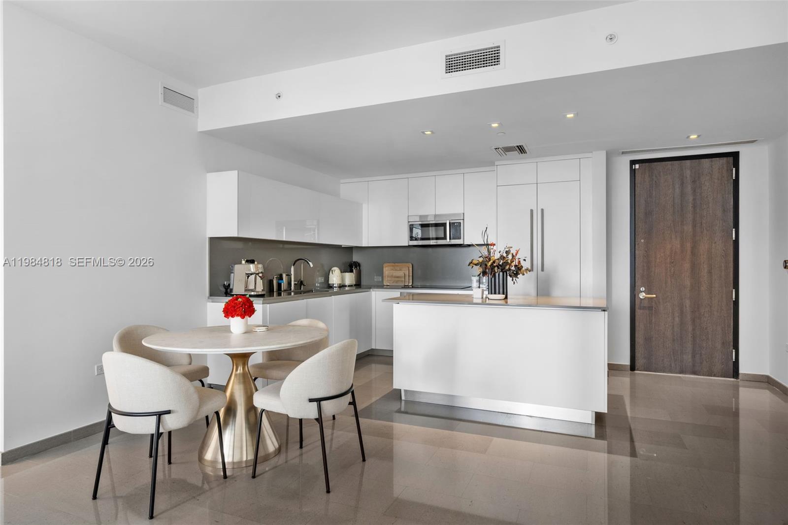 88 SW 7th Street 809 — photo 9