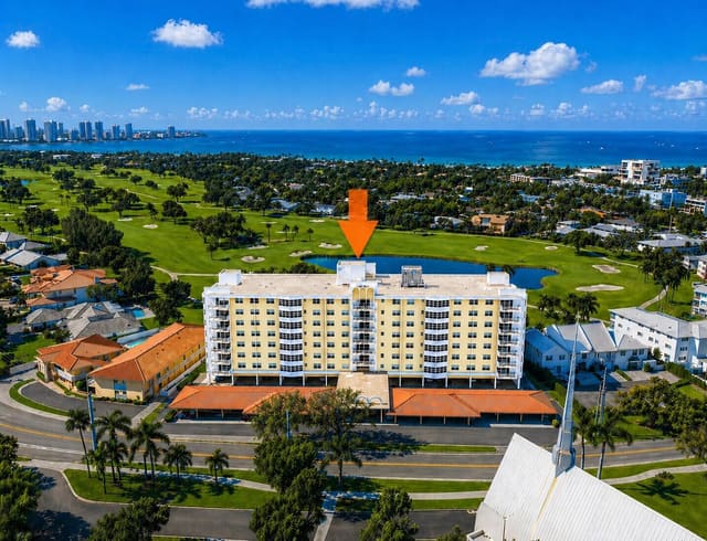 2500 NE 48th Lane 308, Country Club Towers, Fort Lauderdale, FL