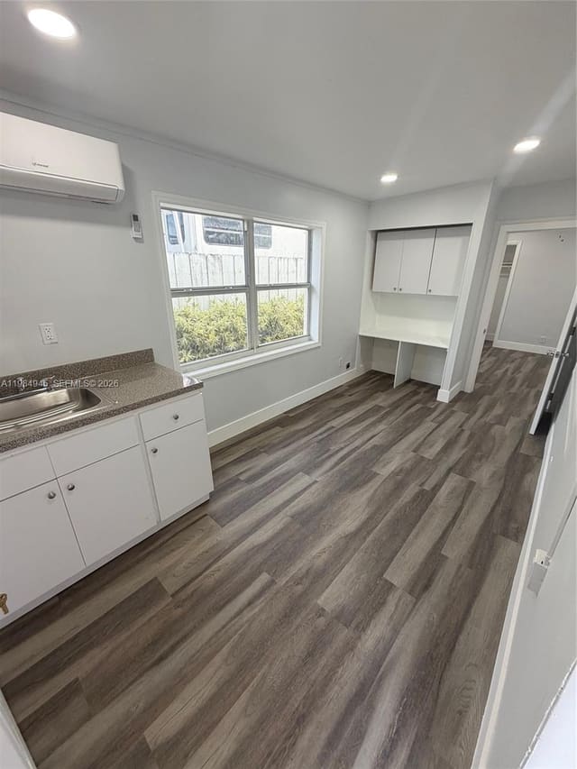 531 NE 58th Street 3, Oakland Park, FL 33334
